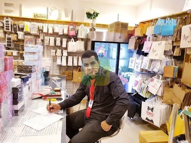 خطاط اعلانات ووثائق - خط عربي راقي احترافي بالشرقية