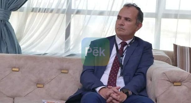 أستاذ جراحة المسالك البولية والتناسلية بالقاهرة